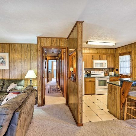 Lake Waccamaw Home With Fenced Yard And Shared Pier! ภายนอก รูปภาพ