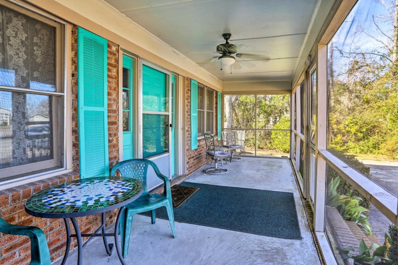 Lake Waccamaw Home With Fenced Yard And Shared Pier! ภายนอก รูปภาพ