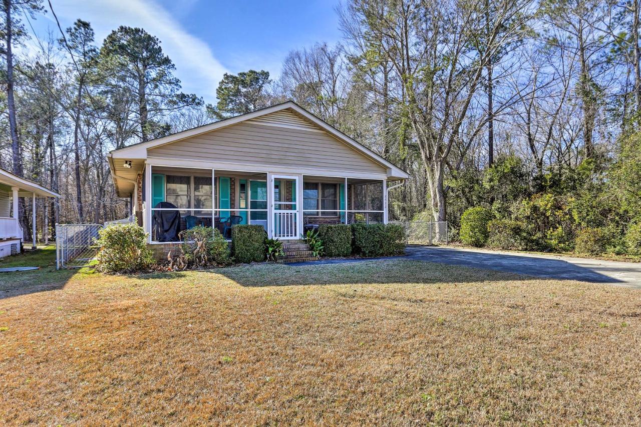 Lake Waccamaw Home With Fenced Yard And Shared Pier! ภายนอก รูปภาพ